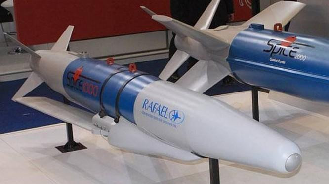 F-35I có thể được trang bị bom có điều khiển Spice 1000. Ảnh: Defence Pakistan.