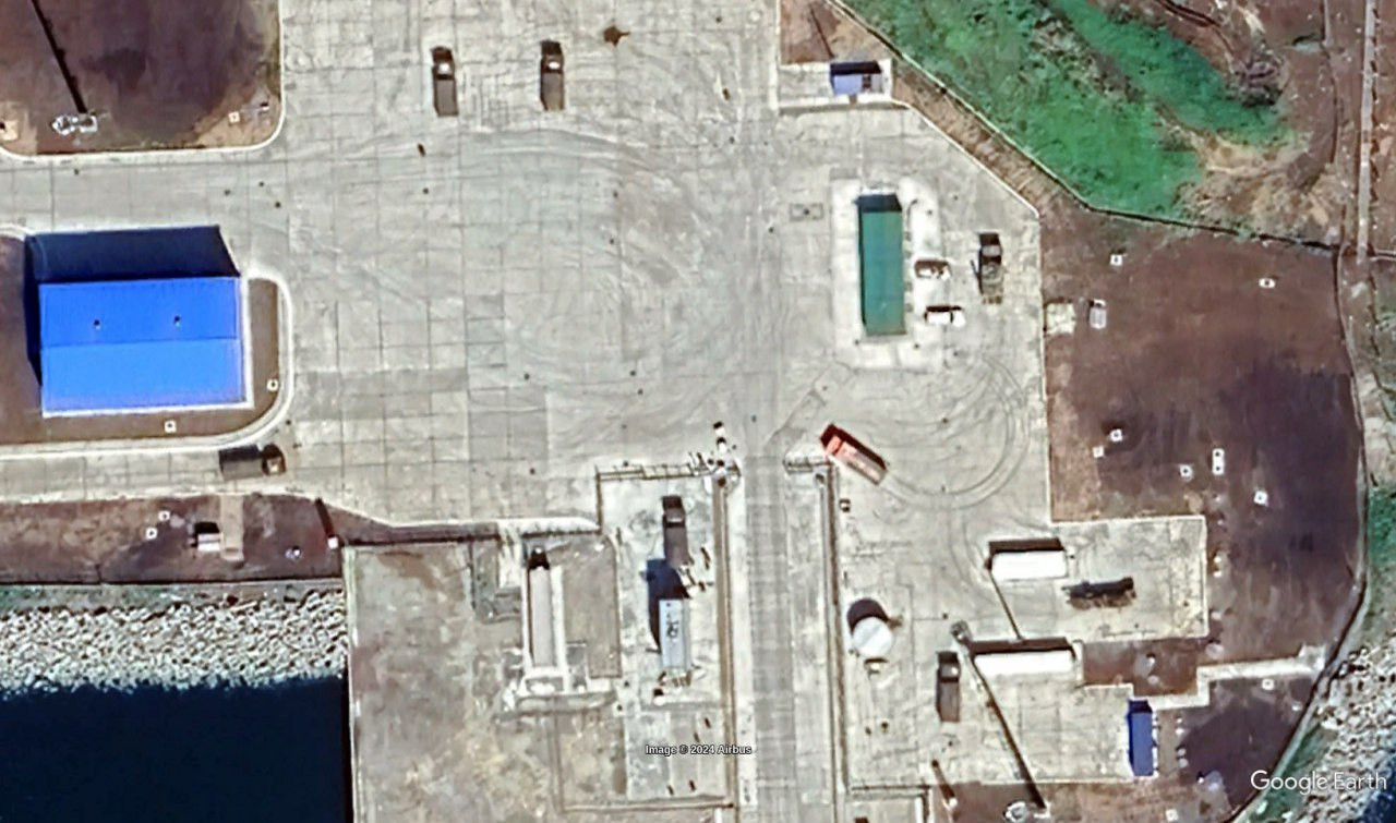 Hình ảnh vệ tinh cho thấy quá trình triển khai tên lửa đạn đạo Bulava của Nga.