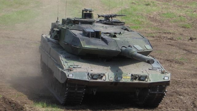 Stridsvagn 122 được trang bị tháp pháo xoay 360 độ. Ảnh: Wikipedia