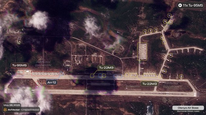 Ảnh vệ tinh chụp tại căn cứ không quân Olenya ngày 26/5.