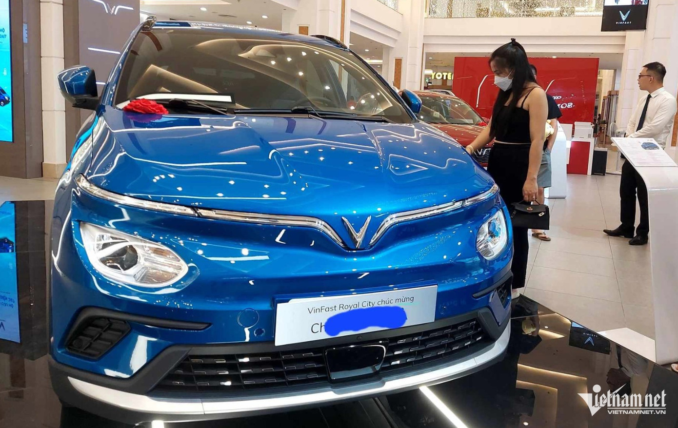 Ô tô điện góp phần giảm phát thải tới 0,5 triệu tấn CO2 tương đương mỗi năm tại Việt Nam. Ảnh: LB.