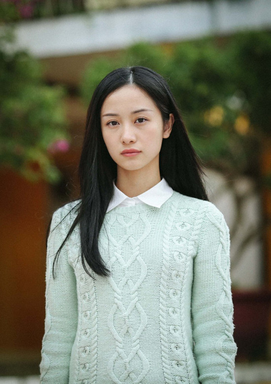 Vẻ nóng bỏng đời thường ‘đốn tim’ fan của Jun Vũ 'Tháng năm rực rỡ' ảnh 1