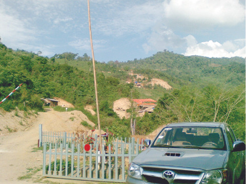 Mỏ Huổi Chừn nằm sát biên giới Việt - Lào