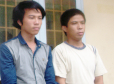 Thanh và Nhân tại cơ quan công an