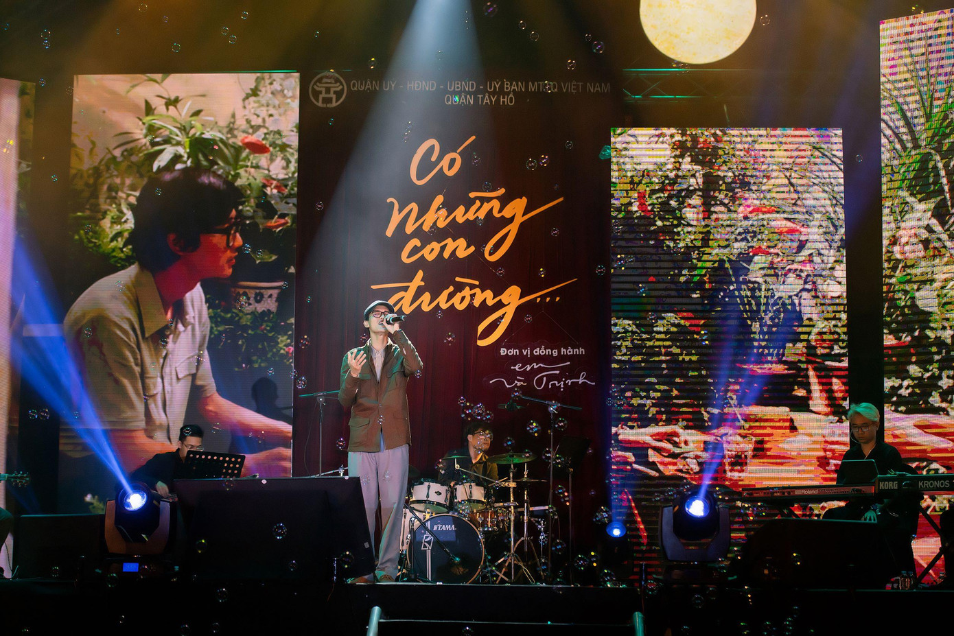 Avin Lu trong vai Trịnh Công Sơn thời trẻ.