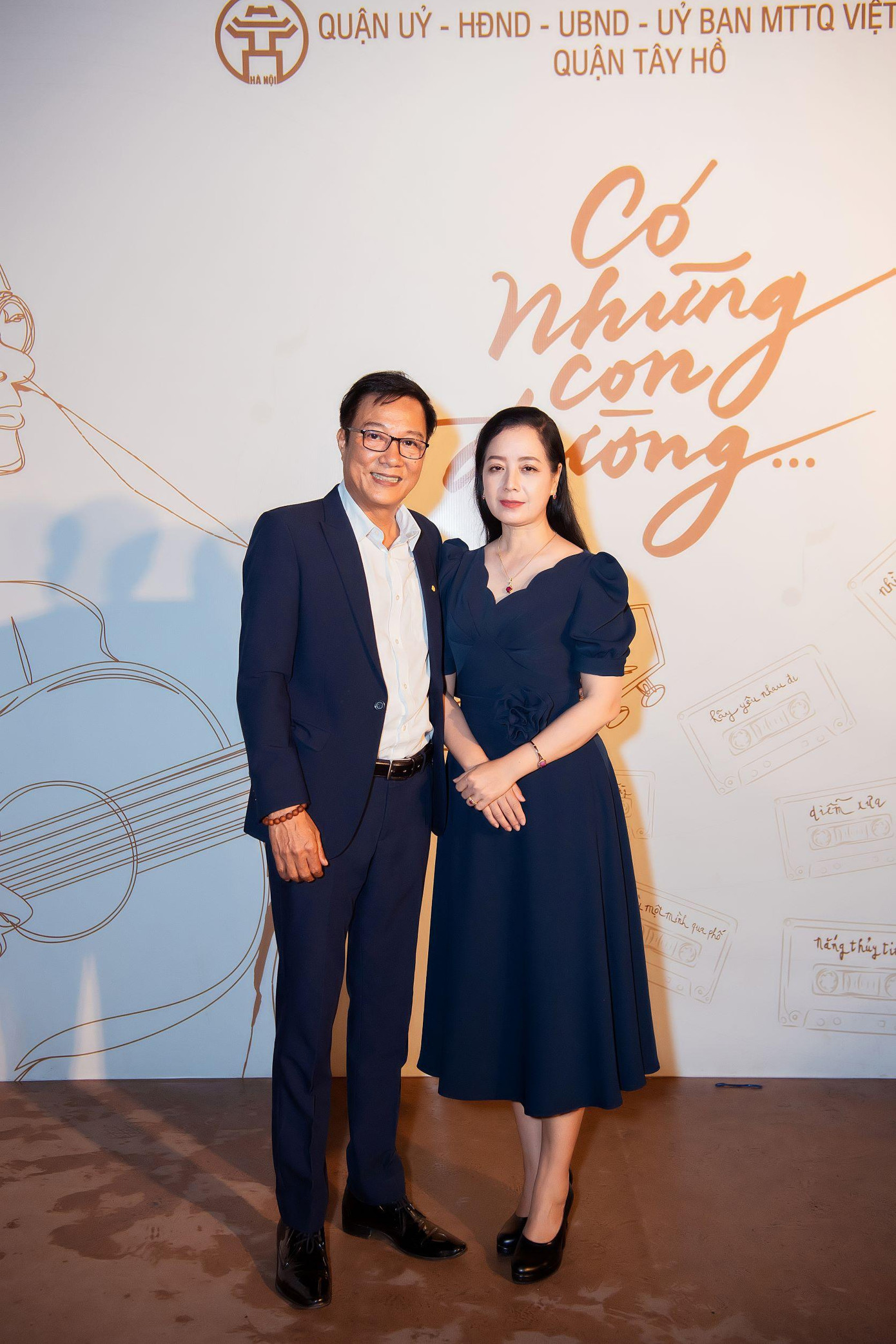 NSND Trọng Trinh và NSƯT Chiều Xuân tại chương trình nghệ thuật ở phố đi bộ Trịnh Công Sơn.