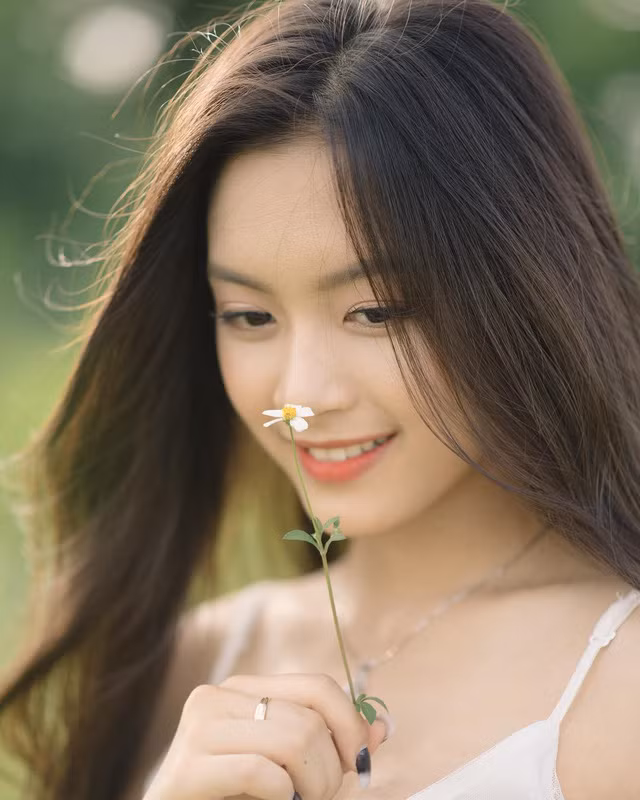 Nữ sinh Việt tại Pháp học giỏi, xinh đẹp 'gây thương nhớ' ảnh 7