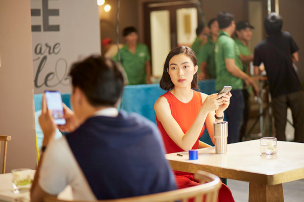 'Nam thần' Quang Đại và Helly Tống bất ngờ 'lộ' ảnh cưới ảnh 1