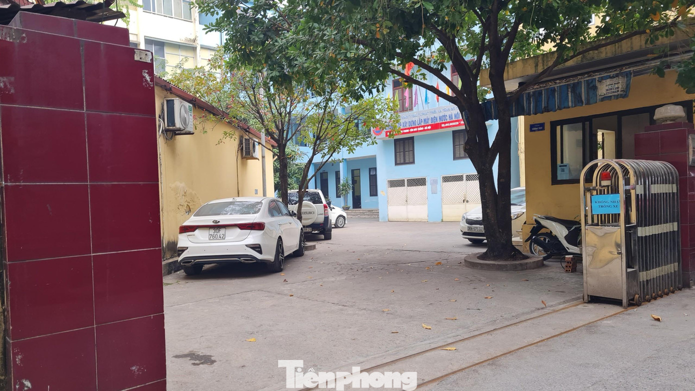 Công ty CP xây dựng lắp máy điện nước Hà Nội vẫn sử dụng một phần khu đất số 59 Thông Phong làm trụ sở Công ty (ngay sát bên cạnh Bệnh viện đa khoa tư nhân Tràng An - PV). Công ty CP xây dựng lắp máy điện nước Hà Nội vẫn sử dụng một phần khu đất số 59 Thông Phong làm trụ sở Công ty (ngay sát bên cạnh Bệnh viện đa khoa tư nhân Tràng An - PV).