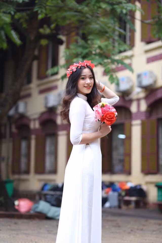 Xúc động kỉ niệm ngày còn đi học của thí sinh HHVN ảnh 2