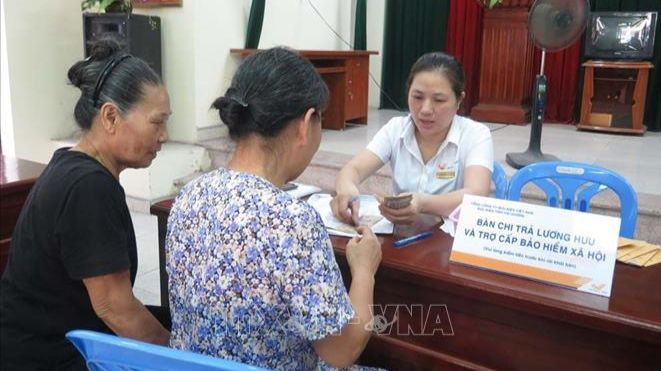 BHXH TP Hà Nội lùi lịch chi trả lương hưu, trợ cấp BHXH tháng 3/2025 vào ngày 4/3. BHXH TP Hà Nội lùi lịch chi trả lương hưu, trợ cấp BHXH tháng 3/2025 vào ngày 4/3.