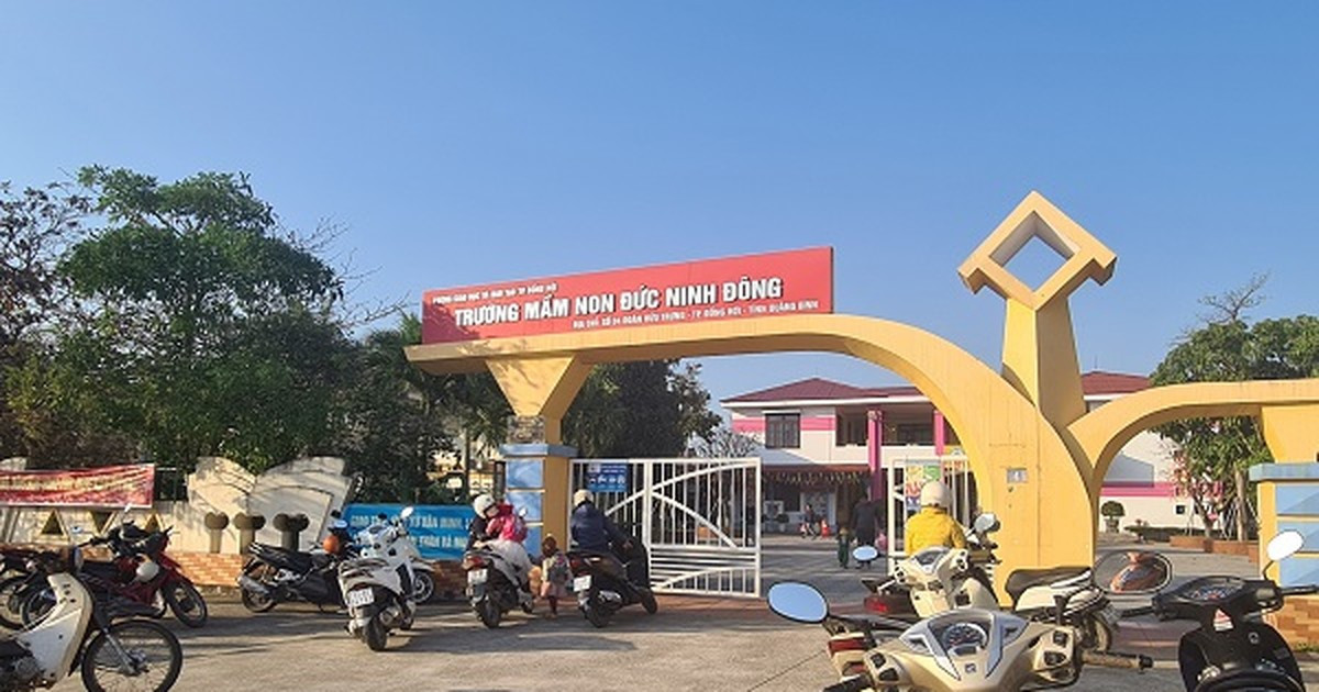 Trường Mầm non Đức Ninh Đông nơi bà Ngân công tác. Trường Mầm non Đức Ninh Đông nơi bà Ngân công tác.