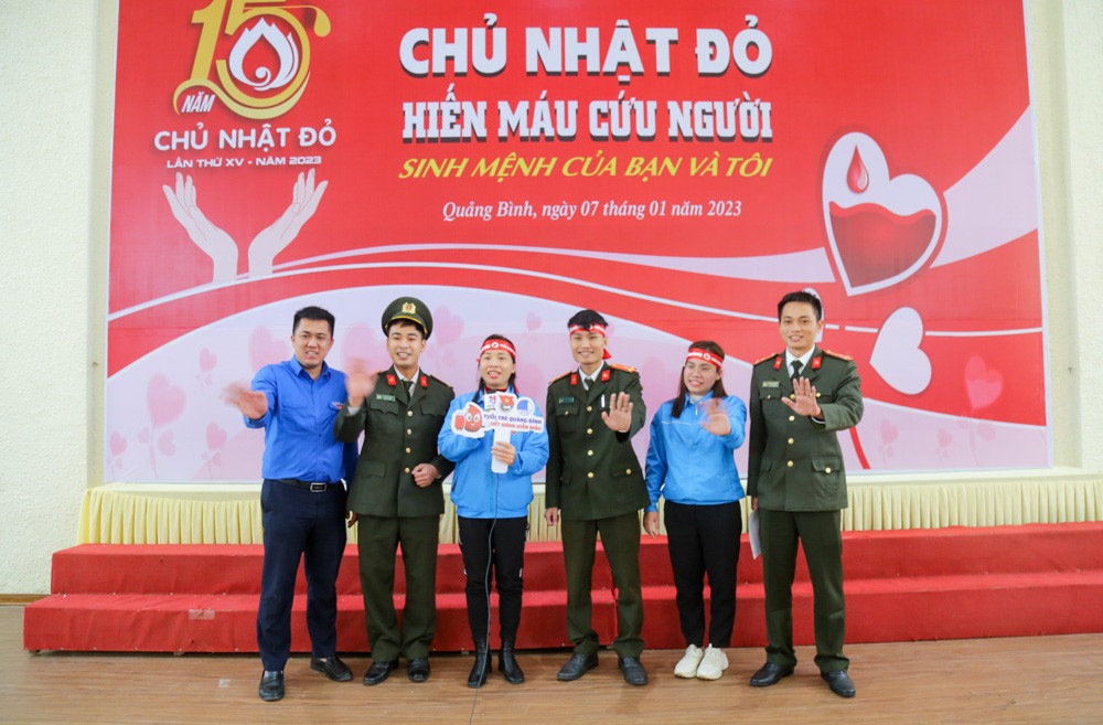 Lực lượng CA và đoàn viên thanh niên các cơ quan