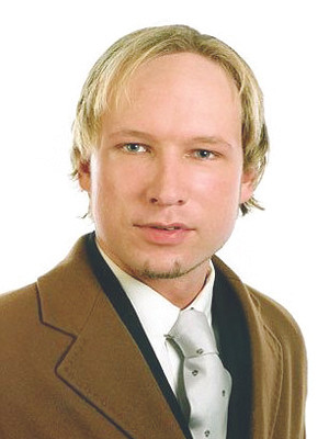 Anders Behring Breivik, 32 tuổi, có bề ngoài đậm nét Na Uy: dáng cao lớn, mắt xanh và tóc vàng