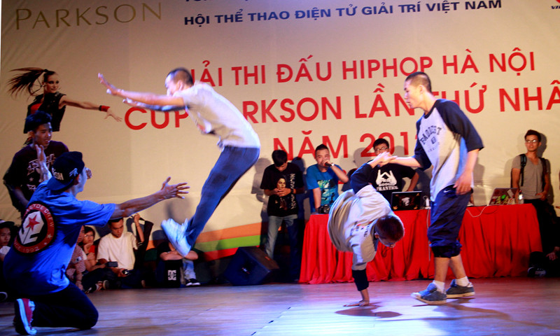 Các pha kết hợp giữa các thành viên