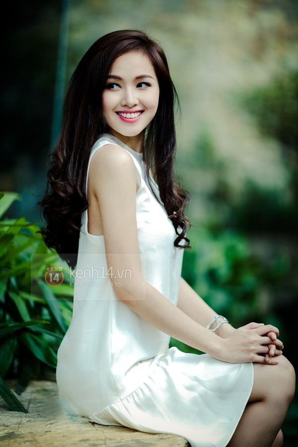 Tâm Tít của ngày hôm nay đã trở thành một kiều nữ của showbiz, trang điểm đậm và sắc sảo hơn, thời trang cũng toát lên phong cách 