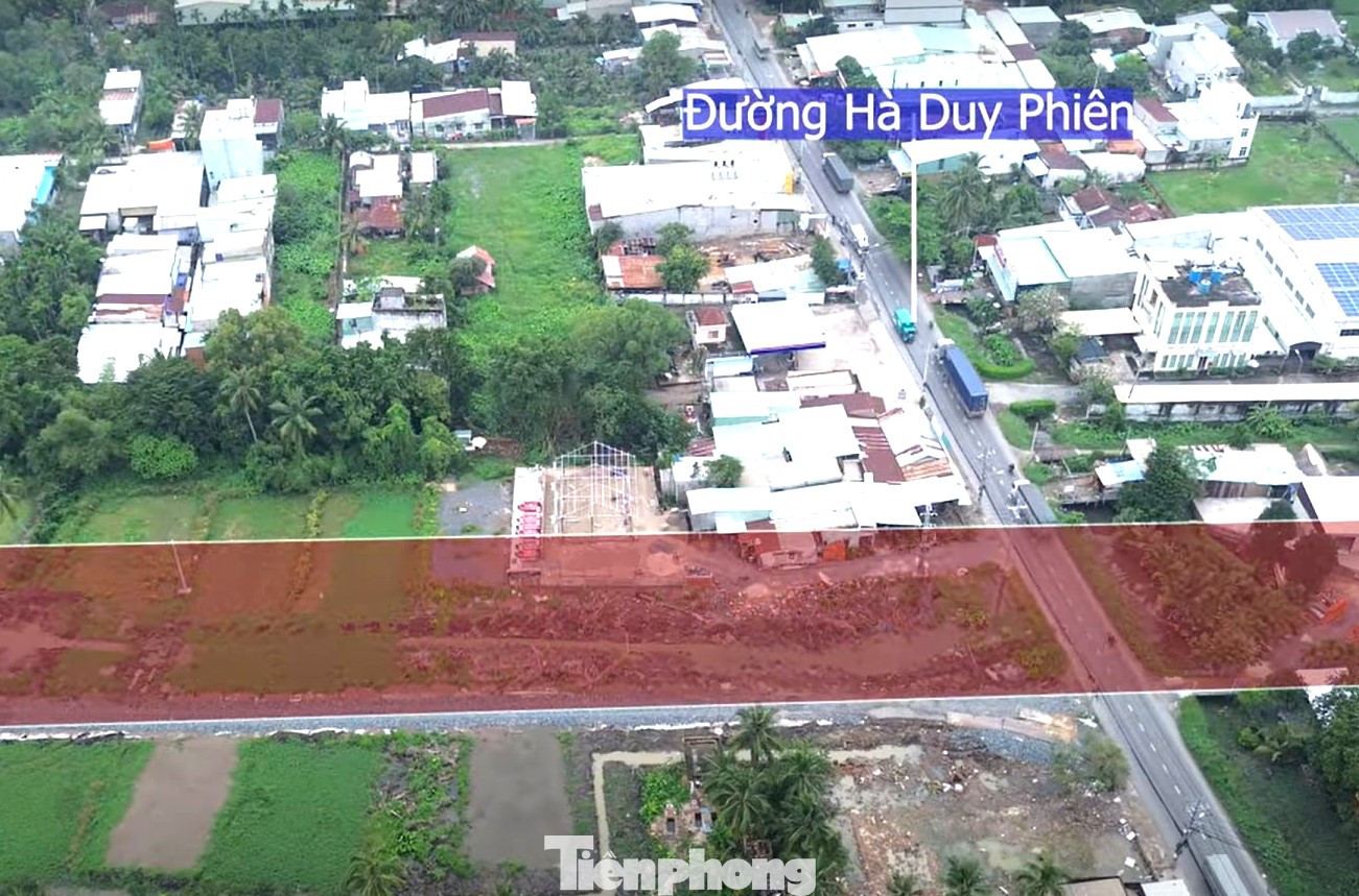 Vị trí đường dẫn lên cầu Bình Gởi đi qua đường Hà Duy Phiến (huyện Củ Chi, TPHCM) Vị trí đường dẫn lên cầu Bình Gởi đi qua đường Hà Duy Phiến (huyện Củ Chi, TPHCM)