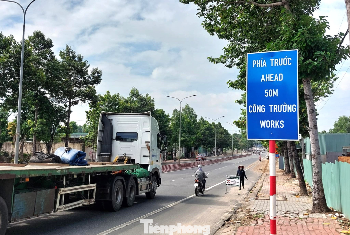 Vị trí cầu vượt qua đường Nguyễn Thị Minh Khai. Vị trí cầu vượt qua đường Nguyễn Thị Minh Khai.