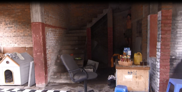 La liệt biệt thự chục tỷ thành nơi nuôi gà, bán phở, rửa xe ảnh 5