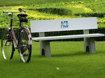 Tính đến 30/6/2013, tổng tài sản của ACB tiếp tục giảm so với thời điểm 31/12/2012, còn 169,4 nghìn tỷ đồng so với 176,3 nghìn tỷ đồng