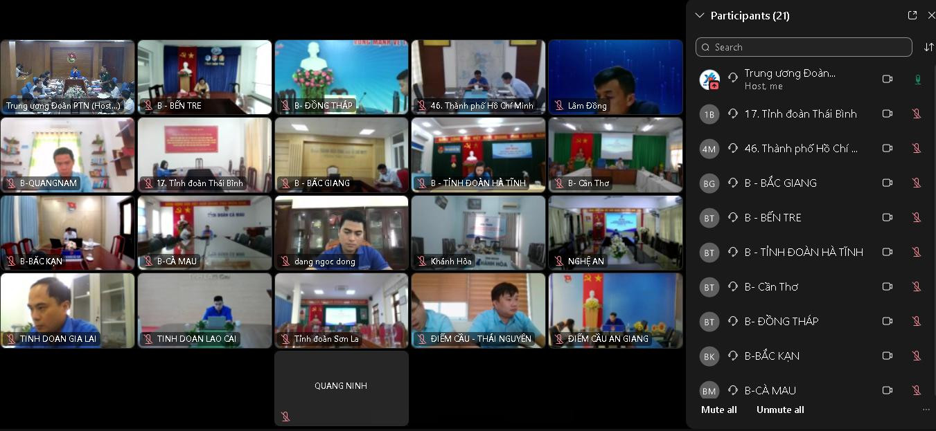 Hội nghị diễn ra theo hình thức trực tiếp kết hợp trực tuyến.