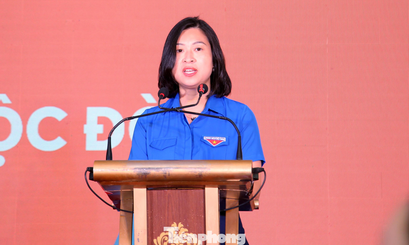 Chị Trịnh Thị Mai Phương phát biểu tại chương trình. Ảnh: Lâm Đăng Hải Chị Trịnh Thị Mai Phương phát biểu tại chương trình. Ảnh: Lâm Đăng Hải