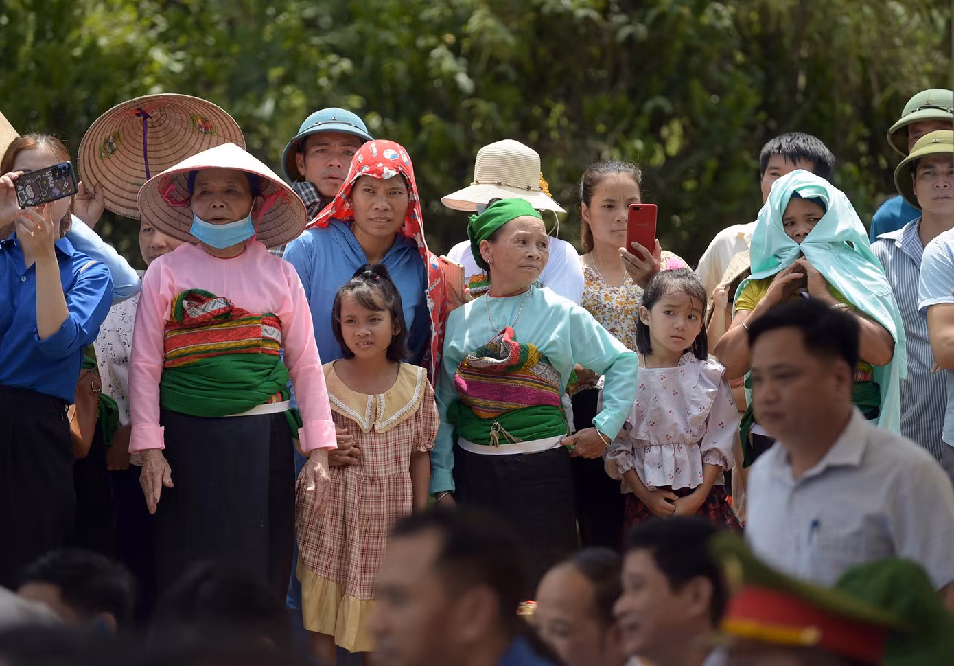 Đông đảo người dân thôn Pốn Thành Công có mặt tại chương trình. Đông đảo người dân thôn Pốn Thành Công có mặt tại chương trình.
