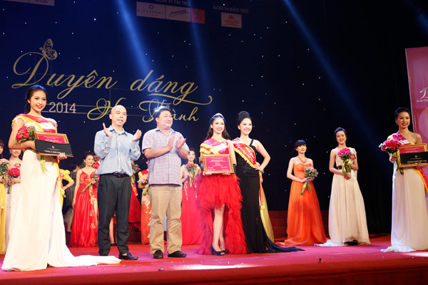 Nữ sinh Việt Đức đoạt Hoa khôi Duyên dáng Hà thành ảnh 3