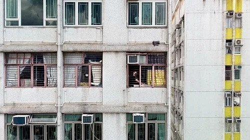 Tình cảnh vợ chồng Hồng Kông phải ở khác nhà ảnh 1