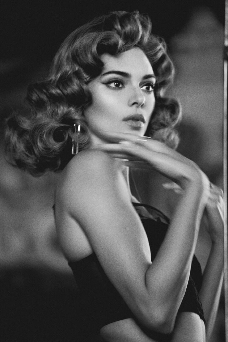 Kendall Jenner bán nude đầy quyến rũ ảnh 5