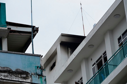 Cháy tại trụ sở UBND phường, hàng chục người nhốn nháo ảnh 1