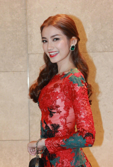 Ngọc Trinh thú nhận 'trên mặc đồ hiệu, dưới diện váy nhái' ảnh 10