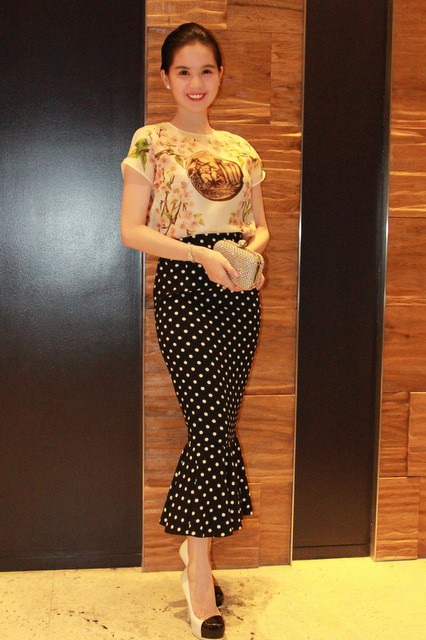 Ngọc Trinh thú nhận 'trên mặc đồ hiệu, dưới diện váy nhái' ảnh 4