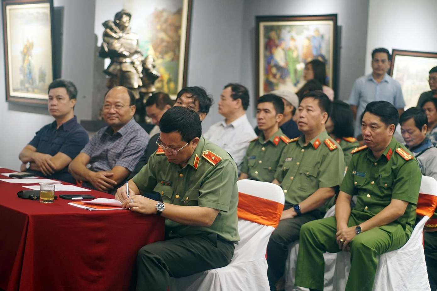 Đại biểu tham dự. Đại biểu tham dự.