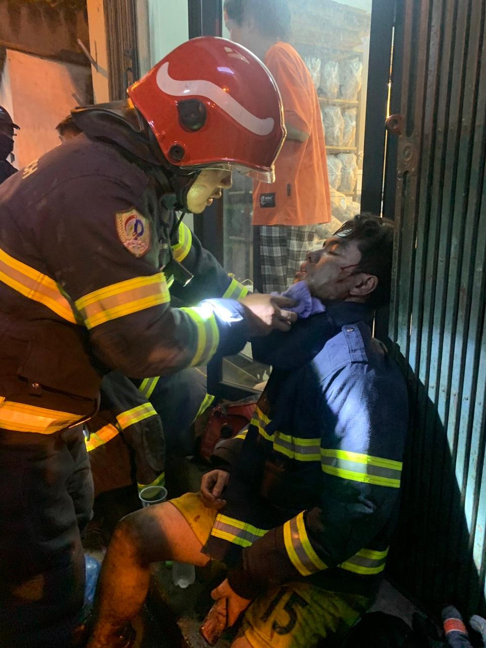 Một số người bị thương. Một số người bị thương.