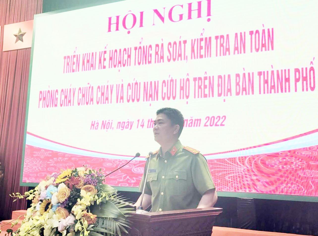 Đại tá Dương Đức Hải phát biểu tại Hội nghị.