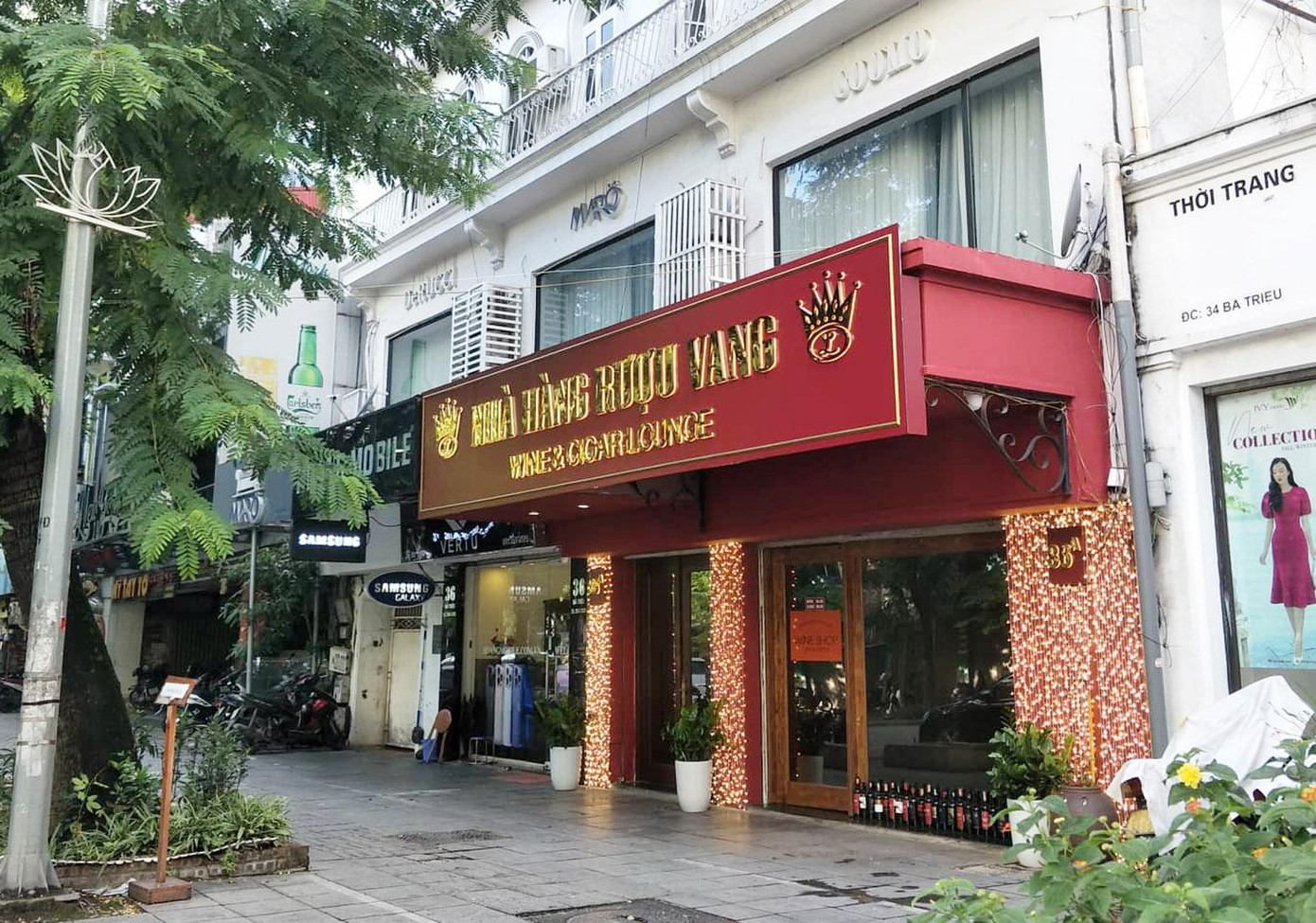 Mặt tiền số 36 Bà Triệu cho thuê làm nhà hàng rượu vang, cửa hàng điện thoại... Ảnh chụp ngày 7/10/2022.