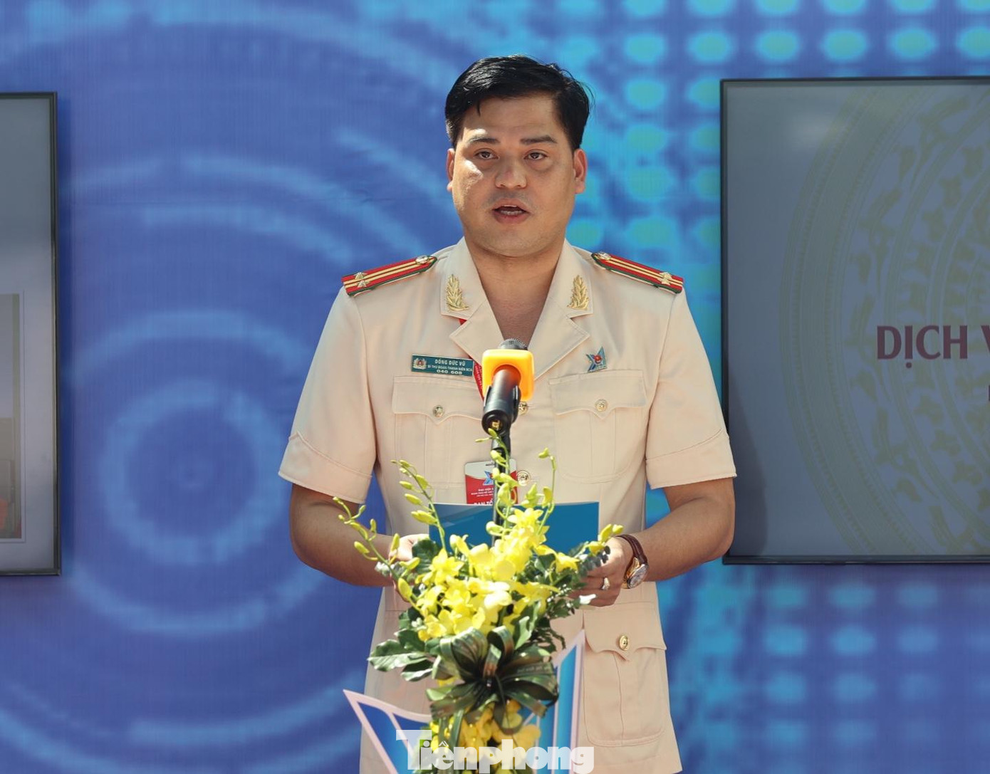 Phát biểu khai mạc, Trung tá Đồng Đức Vũ - Bí thư Đoàn Thanh niên Bộ Công an, cho biết, phong trào “Tuổi trẻ sáng tạo” được đoàn viên thanh niên hưởng ứng một cách tích cực và đã có rất nhiều sáng kiến, sáng chế, cải tiến kỹ thuật, nghiên cứu, ứng dụng khoa học công nghệ tiên tiến được đưa vào thực tế công tác, chiến đấu, góp phần khơi dậy tiềm năng sáng tạo, tinh thần xung kích của tuổi trẻ.