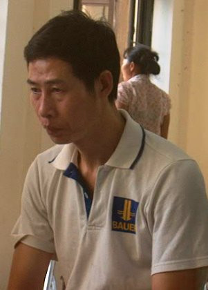 "Yêu râu xanh" Nguyễn Khắc Đủ tại phiên tòa.