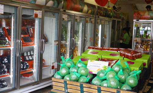 Các loại hoa quả nhập phải được bảo quản trong điều kiện phù hợp, nếu bày bán ngoài đường dưới điều kiện bình thường thì sẽ rất dễ hỏng, mất chất lượng