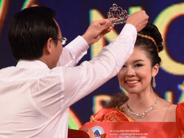 Xuân Trang phút đăng quang