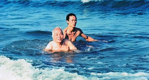 Đại tướng bên sóng nước