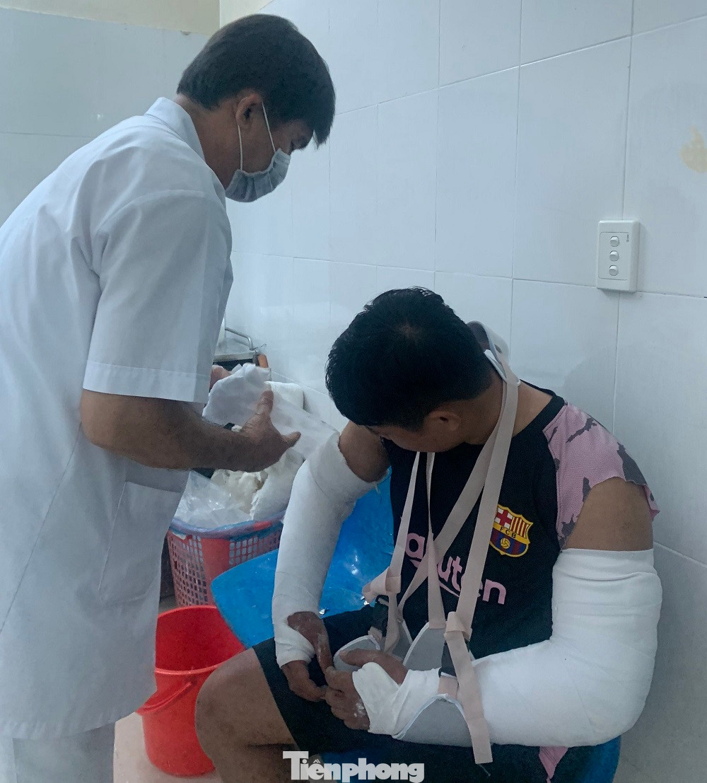 Hiện tại anh Đạt đang được điều trị tại Bệnh viện Quân y C17 (TP Đà Nẵng). Ảnh: (NVCC)