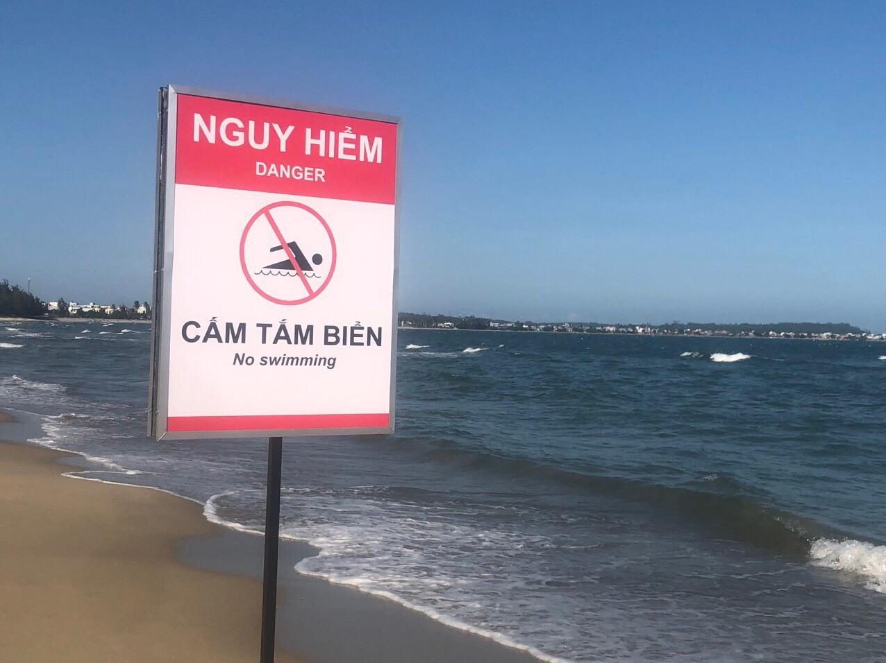 Bãi biển Mỹ Khê (TP. Quảng Ngãi) nơi xảy ra sự việc. Bãi biển Mỹ Khê (TP. Quảng Ngãi) nơi xảy ra sự việc.