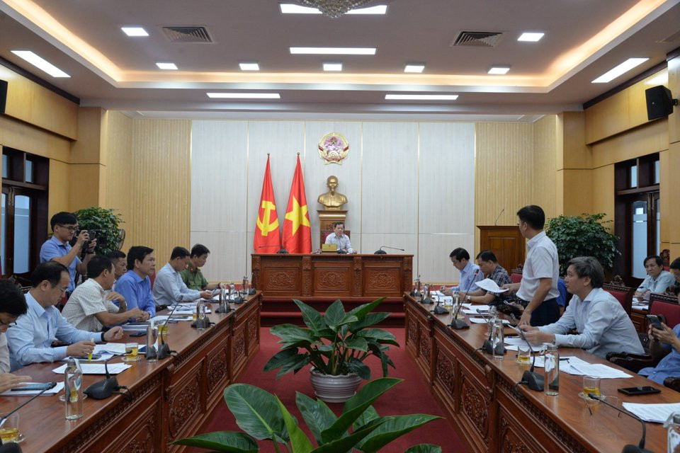 Quảng Ngãi quyết tâm bàn giao 100% mặt bằng dự án cao tốc Bắc Nam trước 31/12. Quảng Ngãi quyết tâm bàn giao 100% mặt bằng dự án cao tốc Bắc Nam trước 31/12.