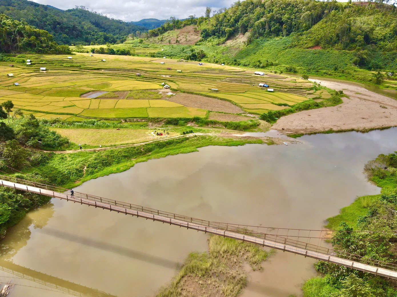 Vào tháng 1 hàng năm, người dân bắt đầu gieo sạ và đến tháng 6 lúa bắt đầu chín rộ. Mỗi năm, người dân thôn Kon Tu Rằng chỉ canh tác 1 vụ lúa.