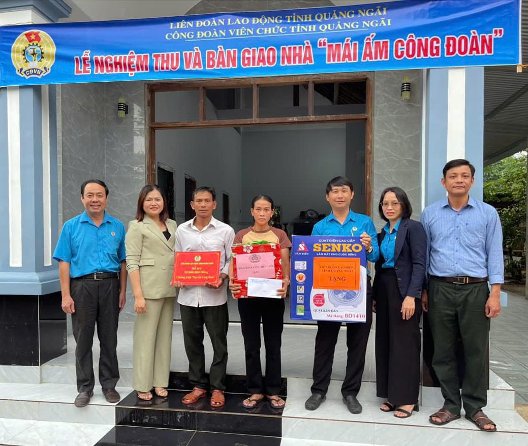 Trong năm 2024 có 85 gia đình đoàn viên công đoàn ở Quảng Ngãi được hỗ trợ xây nhà mới. Trong năm 2024 có 85 gia đình đoàn viên công đoàn ở Quảng Ngãi được hỗ trợ xây nhà mới.