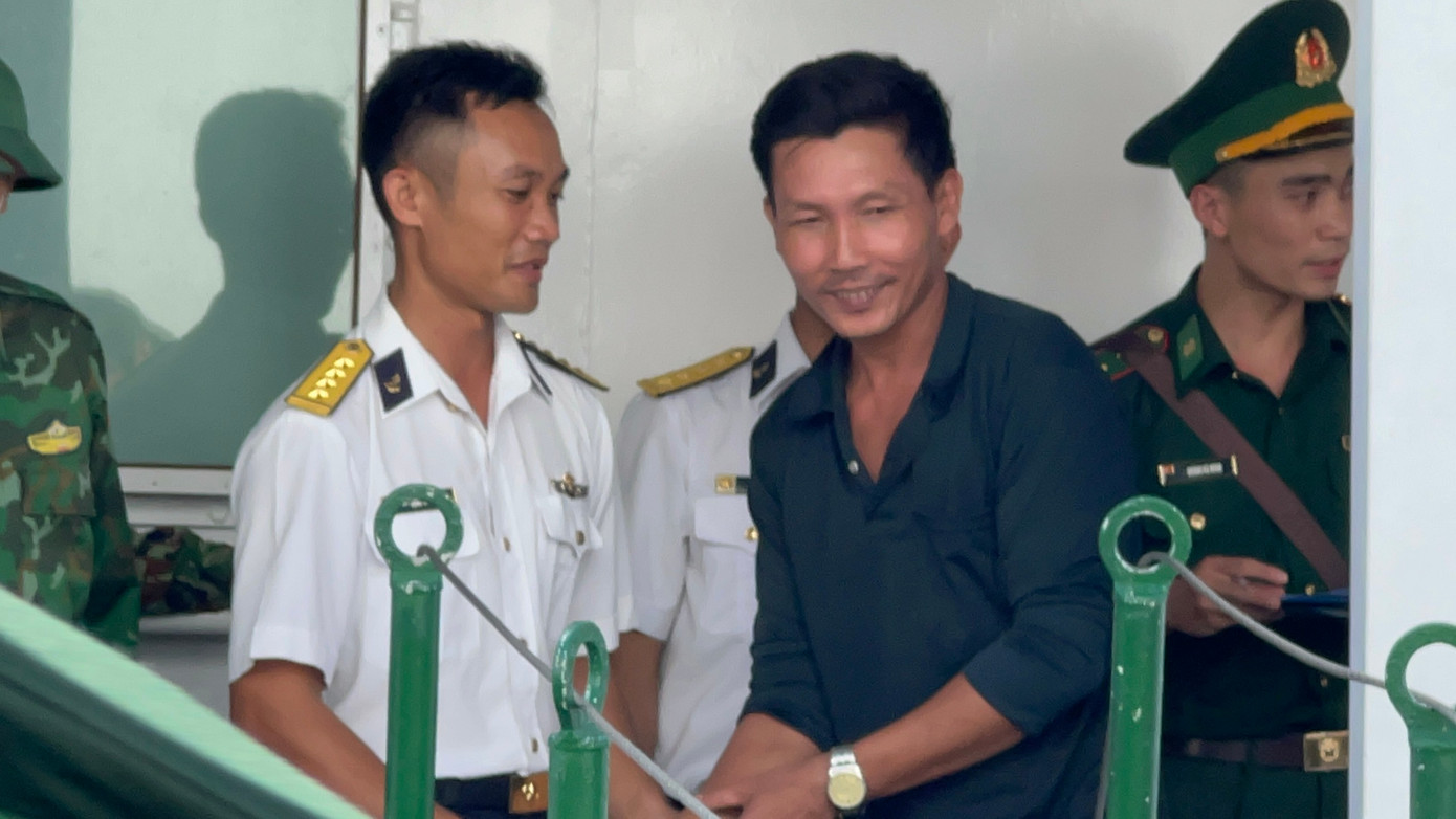 Hiện vẫn còn 13 ngư dân mất tích. Dù lực lượng cứu nạn liên tục mở rộng phạm vi tìm kiếm người nhưng đến nay vẫn chưa thể tìm thấy.