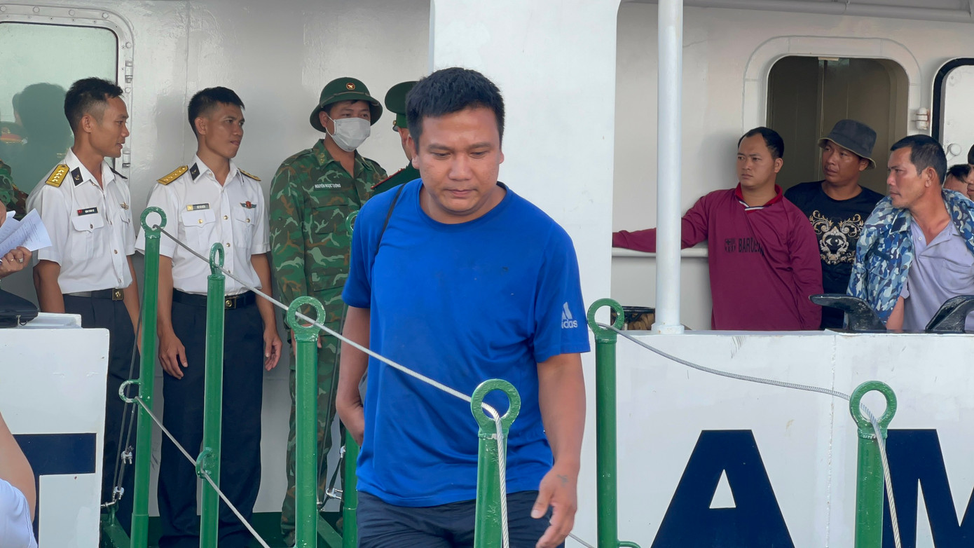 Hiện vẫn còn 13 ngư dân mất tích. Dù lực lượng cứu nạn liên tục mở rộng phạm vi tìm kiếm người nhưng đến nay vẫn chưa thể tìm thấy.