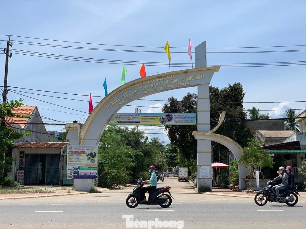 Trường Cao đẳng nghề Việt Nam – Hàn Quốc - Quảng Ngãi cũng thuộc diện thanh tra. Trường Cao đẳng nghề Việt Nam – Hàn Quốc - Quảng Ngãi cũng thuộc diện thanh tra.